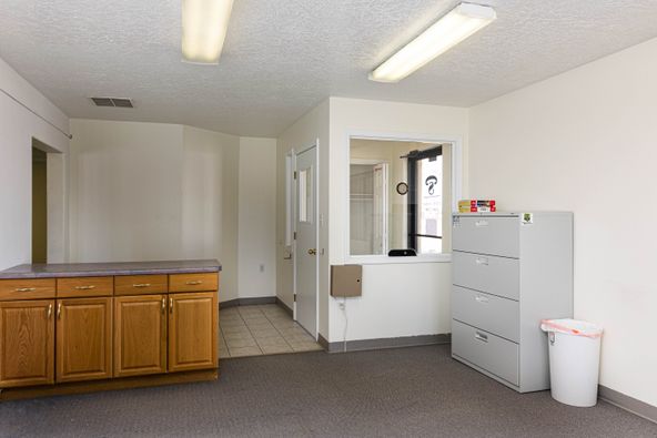 3100 N 1st St, Bloomfield, NM 87413